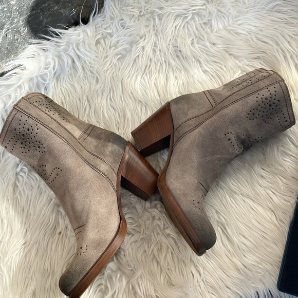 Prada theCar Shoe Women's mid-calf ankle boots in anthracite suede Size US 6.5-7 - Picture 6 of 11